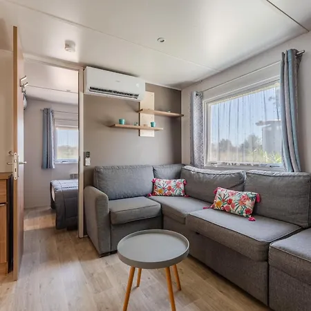Сasa de vacaciones Grand Mobilhome Gsl A Cyprien Proche Saint-Cyprien (Pyrenees-Orientales)